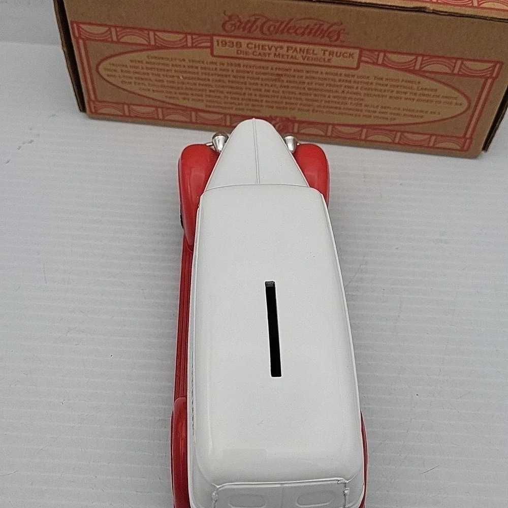 Ertl 1938 Chevy Panel Truck Delco Electronics Die Cast Coin Bank New In Box